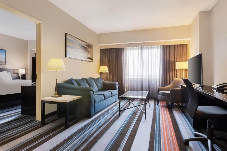 SUITE KING SIZE BED Room
