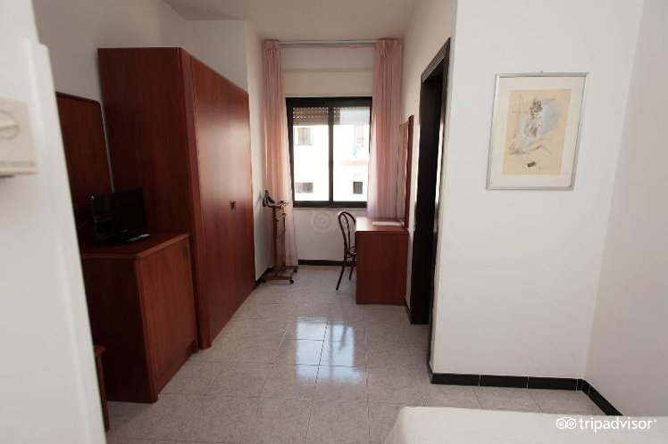 STUDIO STANDARD Room