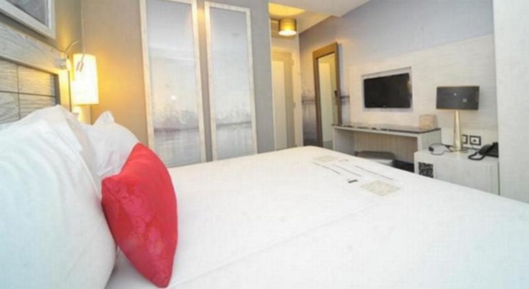 DOUBLE STANDARD Room