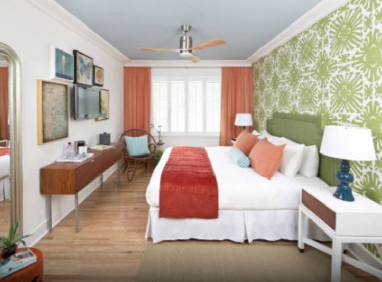 DOUBLE QUEEN SIZE BED Room