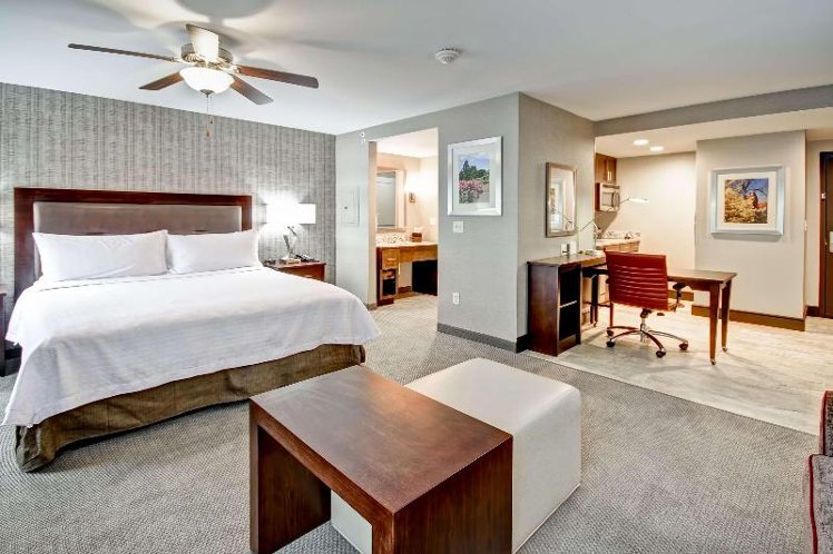 STUDIO KING BED NON SMOKING Room