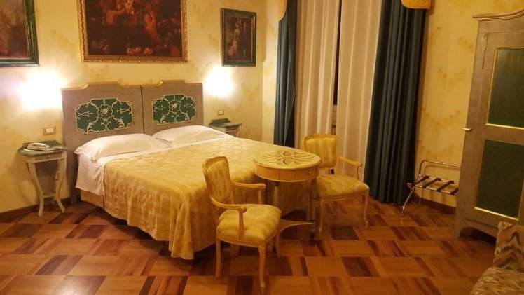 Double or Twin STANDARD Room