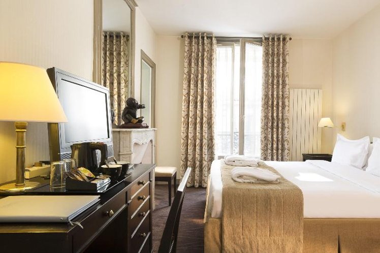 DOUBLE STANDARD Room