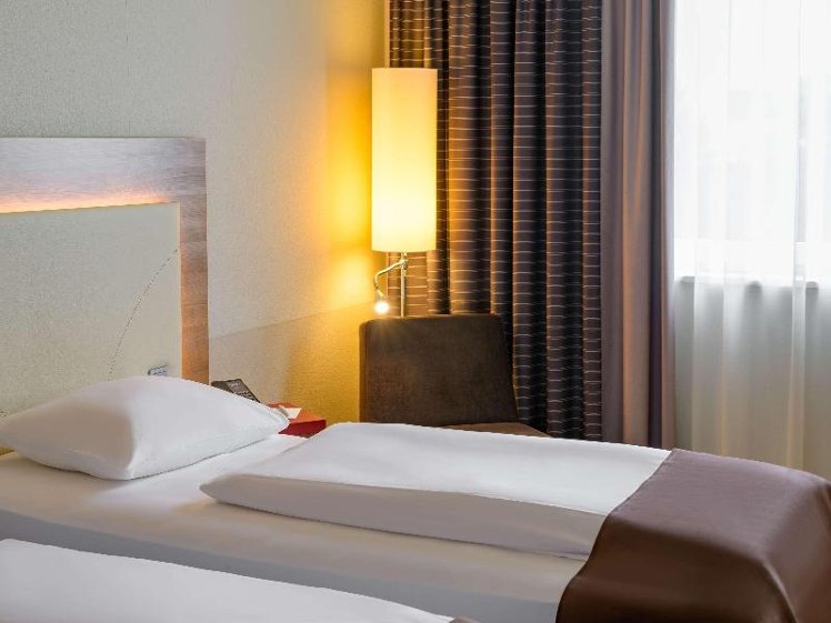 TWIN STANDARD Room