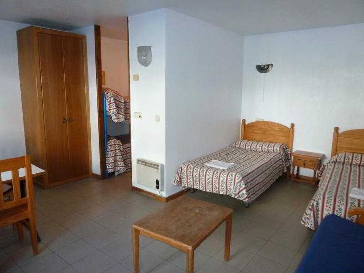 STUDIO CAPACITY 4 Room