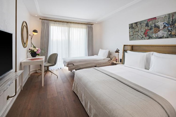 DOUBLE COMFORT Room