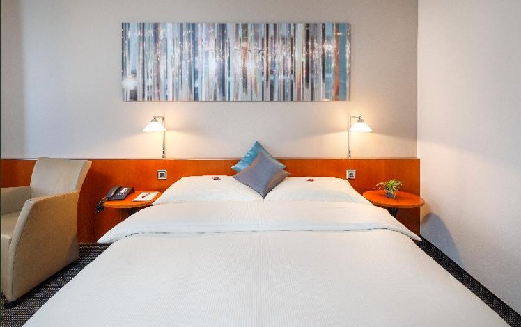 DOUBLE STANDARD Room