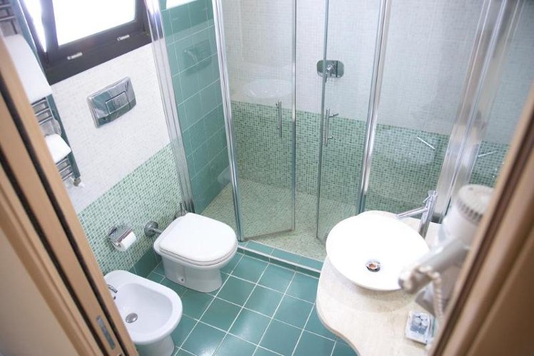 QUADRUPLE STANDARD Room
