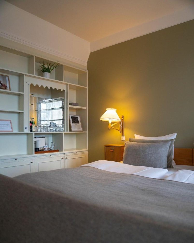 JUNIOR SUITE KING SIZE BED Room