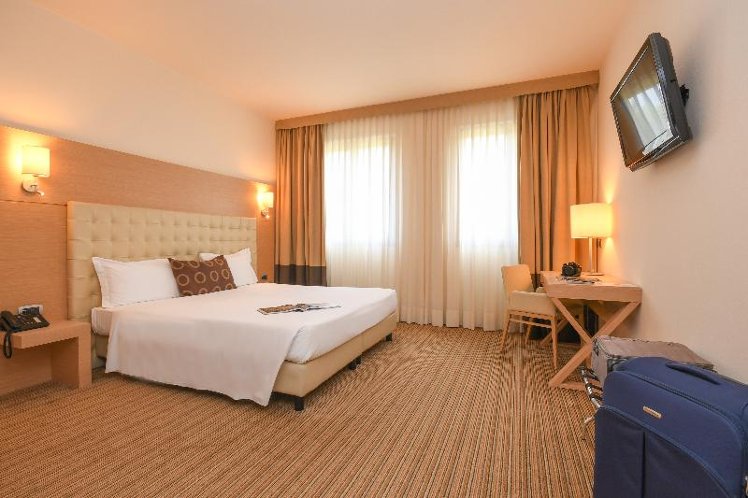 DOUBLE SINGLE USE CLASSIC Room