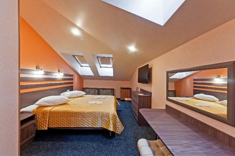 JUNIOR SUITE STANDARD Room
