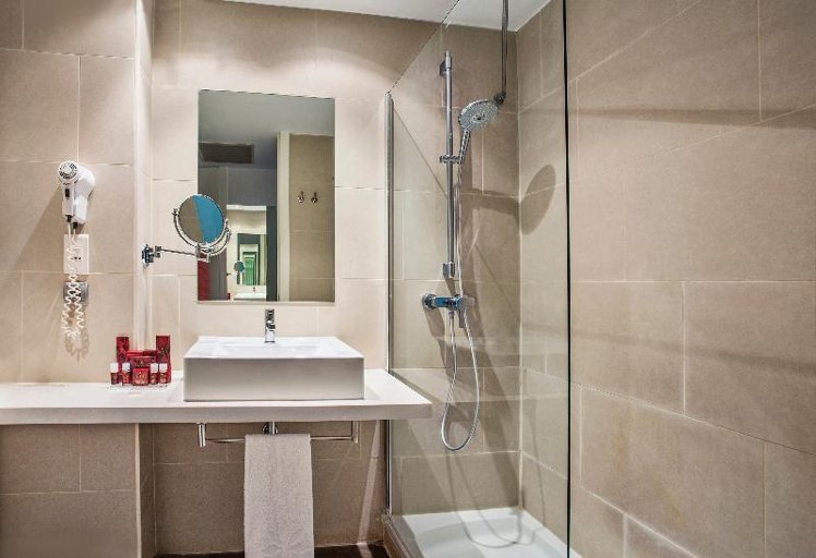 DOUBLE STANDARD Room