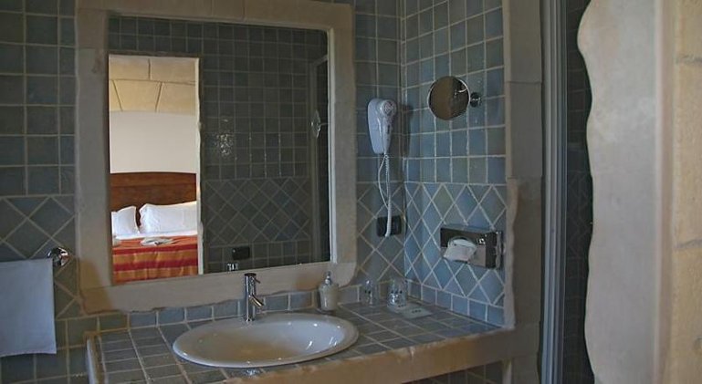 TRIPLE STANDARD Room