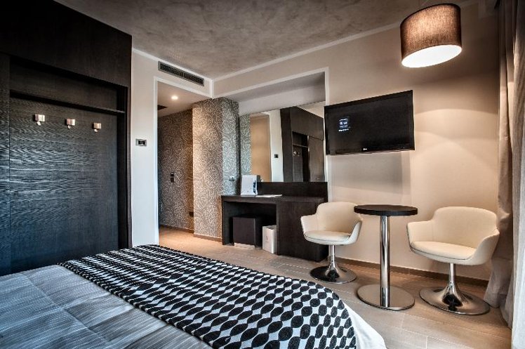 DOUBLE CLASSIC Room