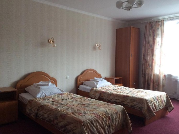 TWIN ECONOMY Room