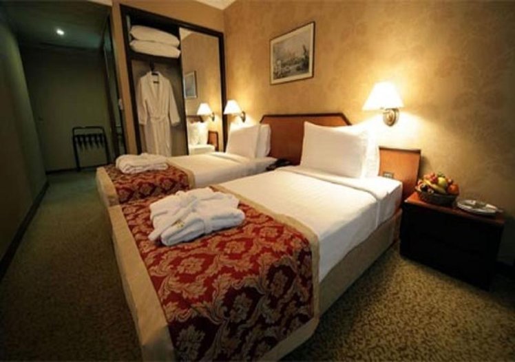 TRIPLE STANDARD Room