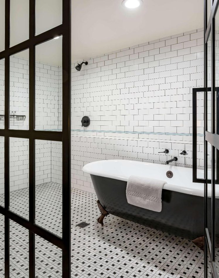 Hotel Theodore