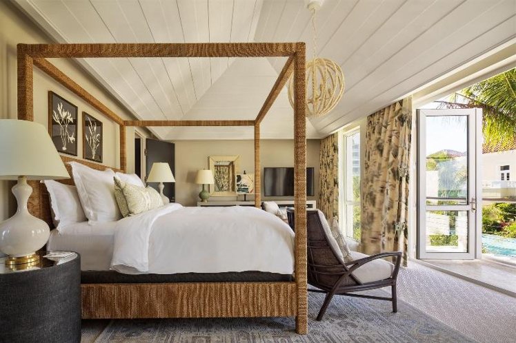 VILLA KING SIZE BED Room