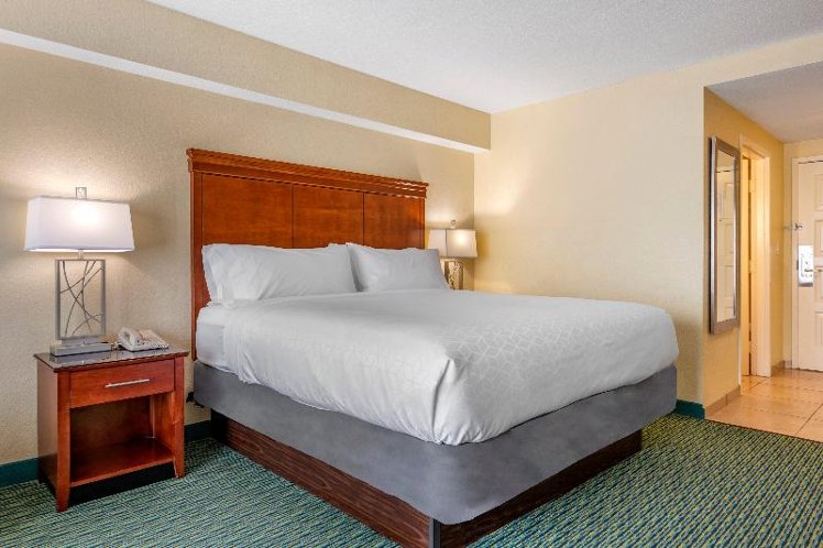DOUBLE KING BED NON SMOKING Room