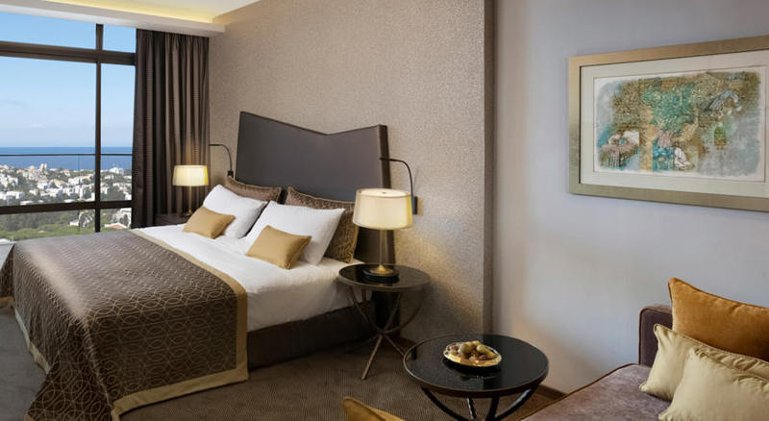 SINGLE DELUXE Room