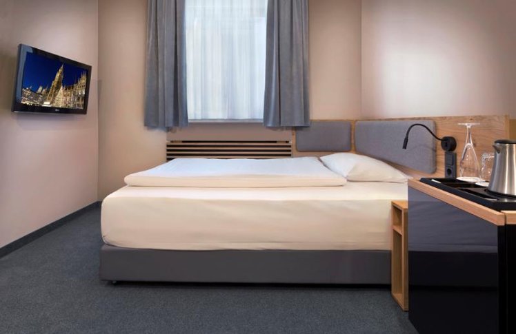 SINGLE SUPERIOR Room