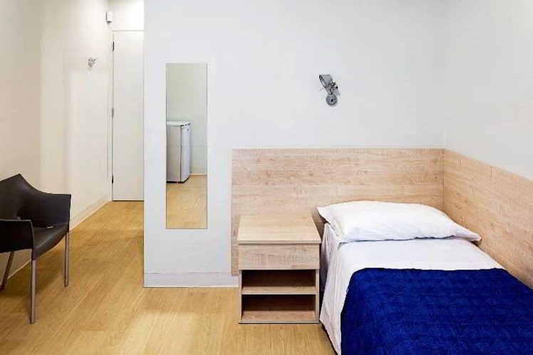 SINGLE STANDARD Room