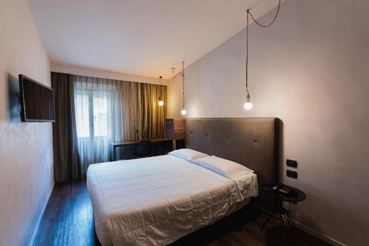 DOUBLE SUPERIOR Room