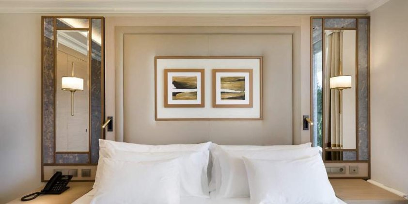 JUNIOR SUITE STANDARD Room