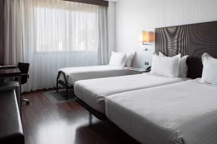 TRIPLE STANDARD Room