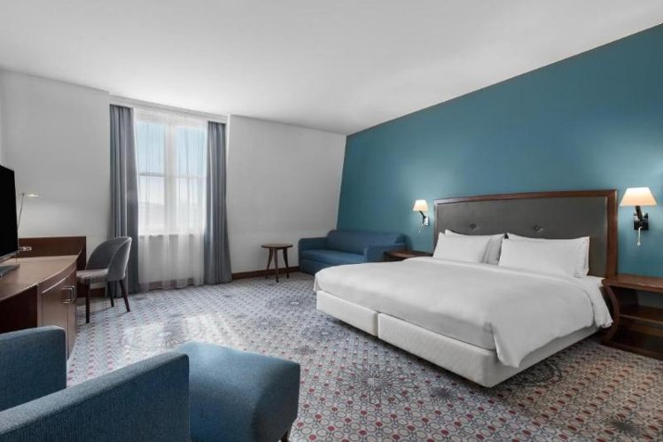 JUNIOR SUITE STANDARD Room
