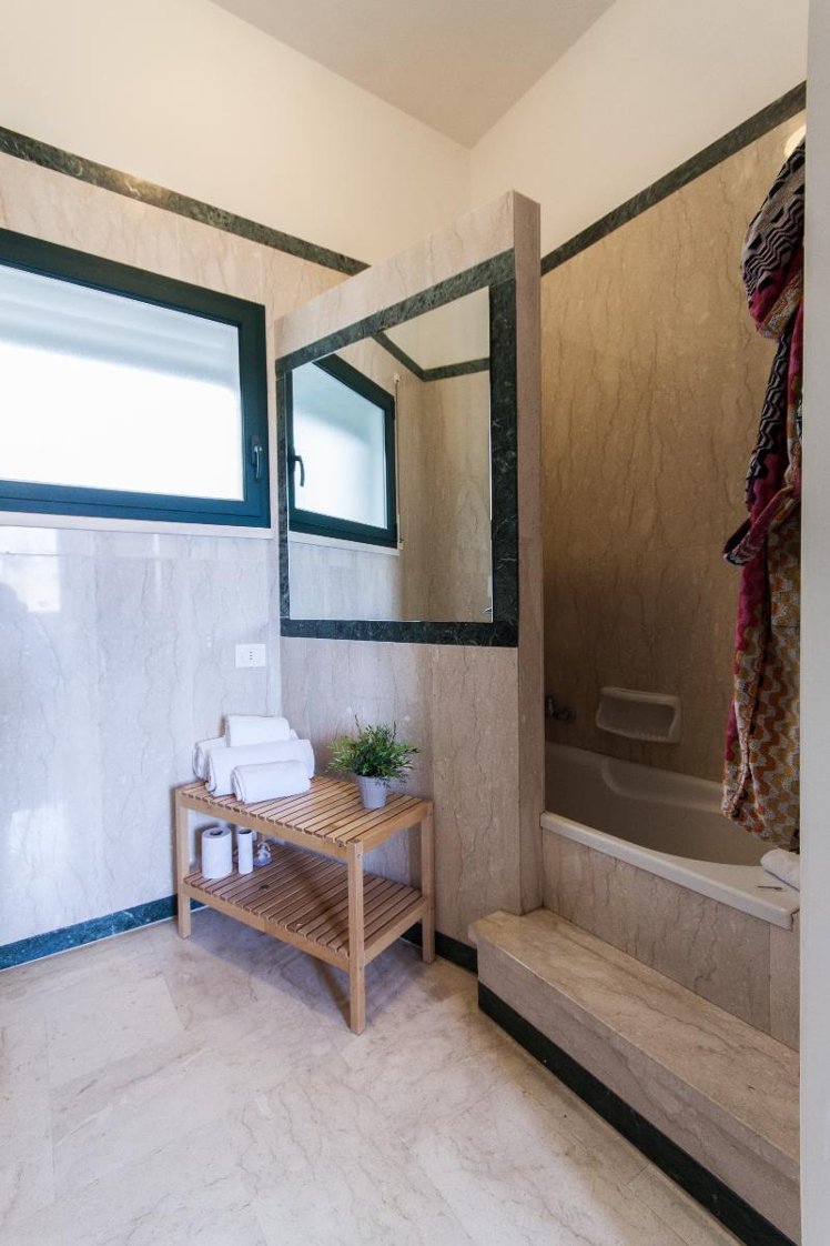 DOUBLE STANDARD Room