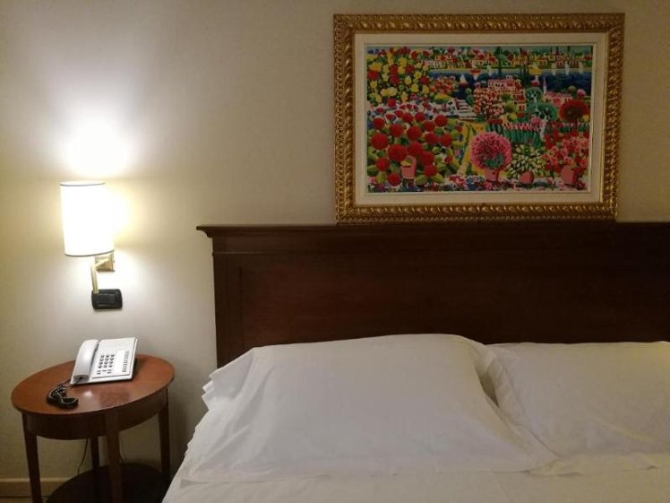 DOUBLE STANDARD Room