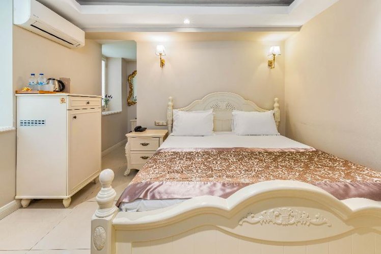 DOUBLE SINGLE USE STANDARD Room