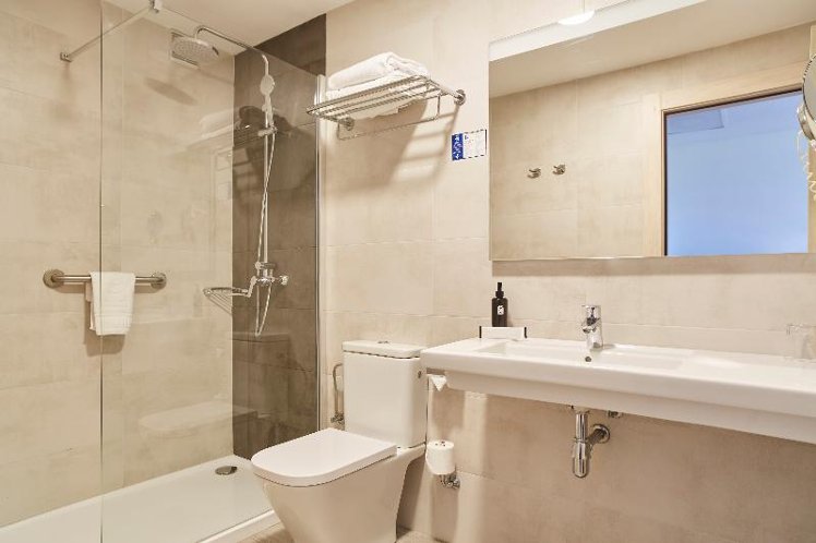 DOUBLE SUPERIOR Room
