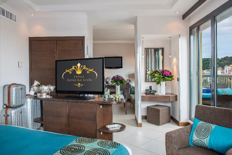 SUITE DELUXE Room