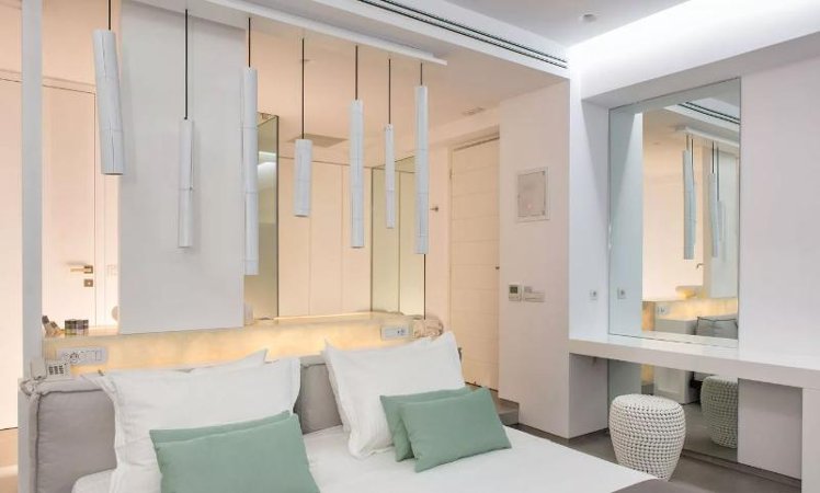 SUITE DELUXE WITH PRIVATE POOL Room