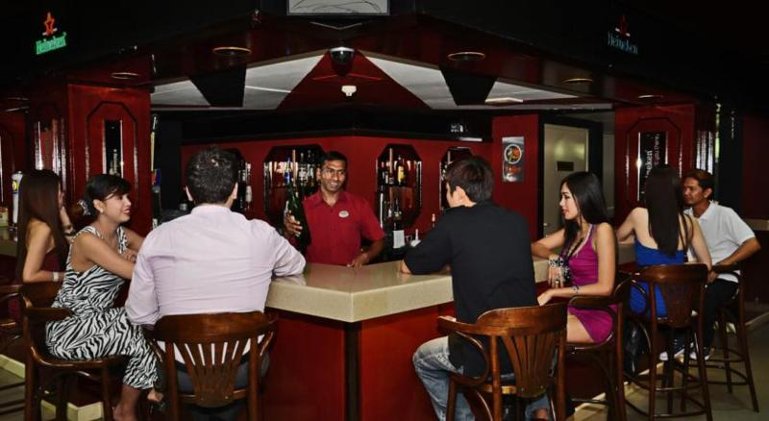 Bar