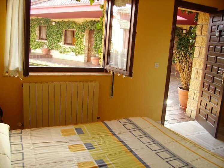 DOUBLE STANDARD Room