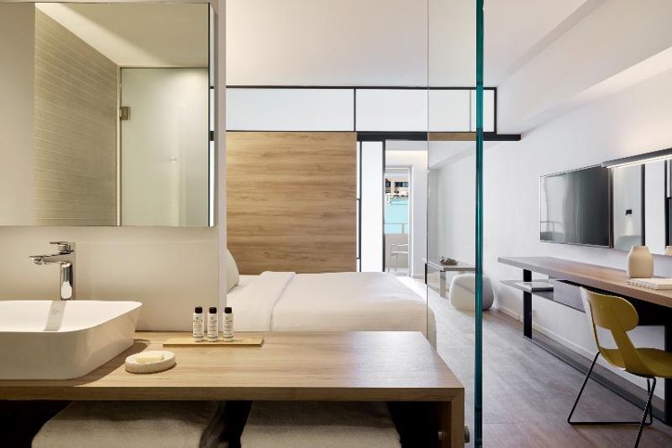 JUNIOR SUITE POOL VIEW Room
