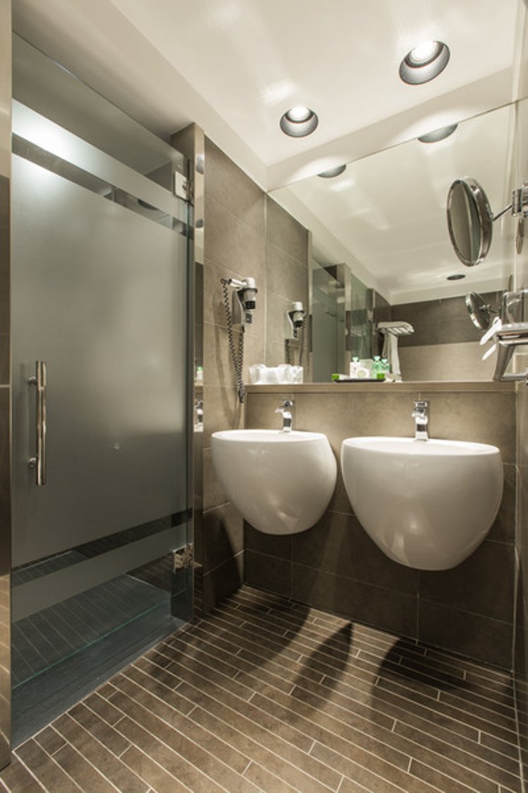 DOUBLE SUPERIOR Room