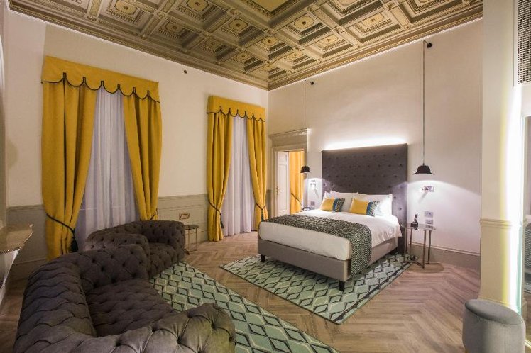 SUITE QUEEN SIZE BED Room