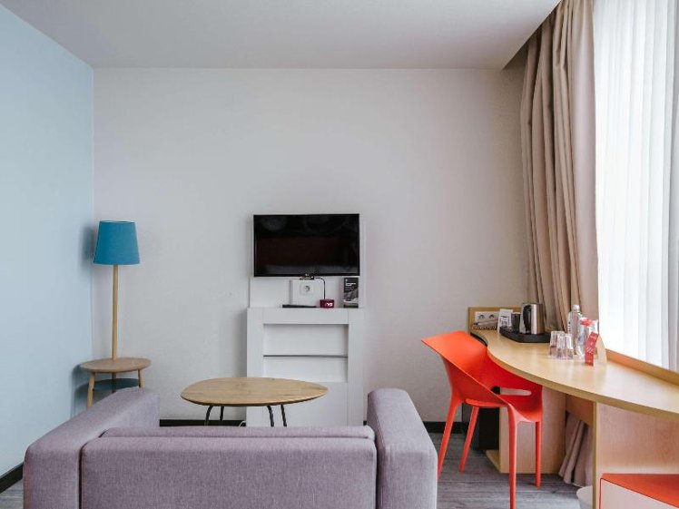 STUDIO WITH DOUBLE BED Room