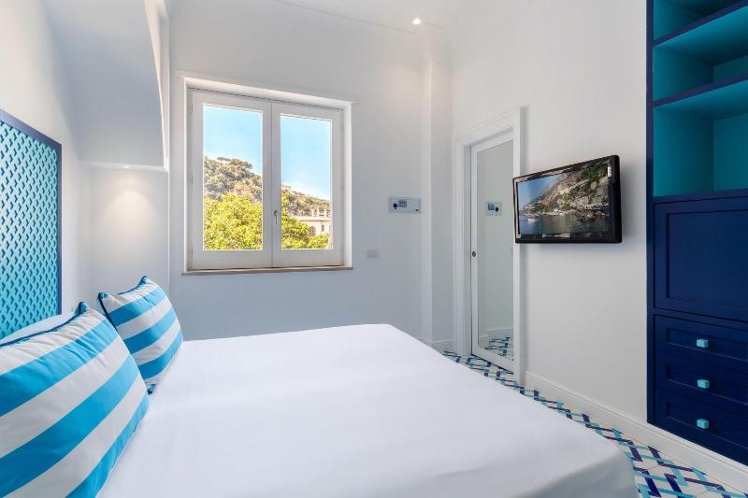 DOUBLE GARDEN VIEW Room