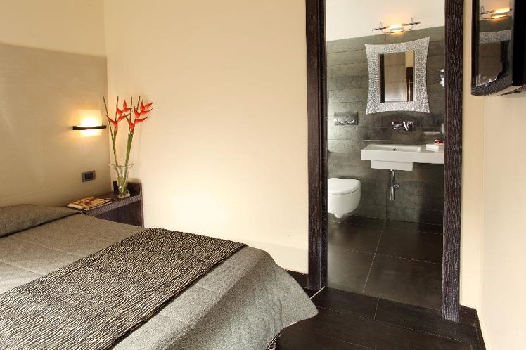 DOUBLE ANNEX Room