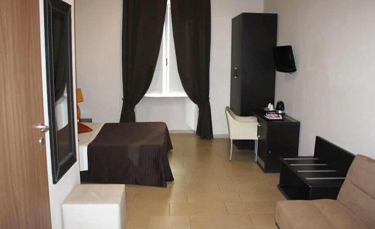 SINGLE STANDARD Room