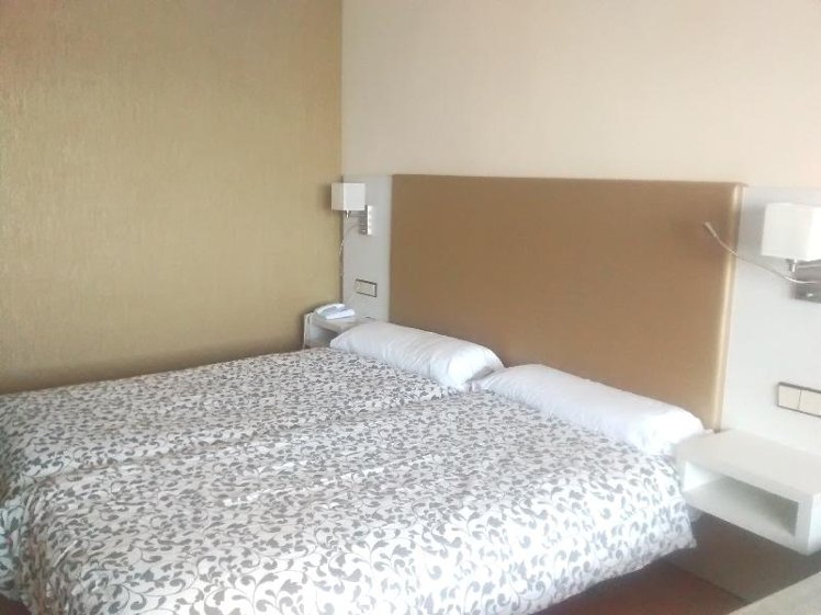 DOUBLE STANDARD Room