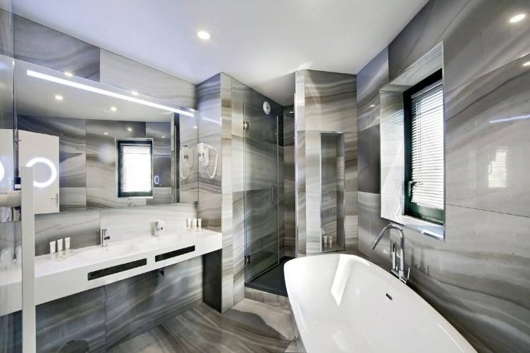 JUNIOR SUITE STANDARD Room