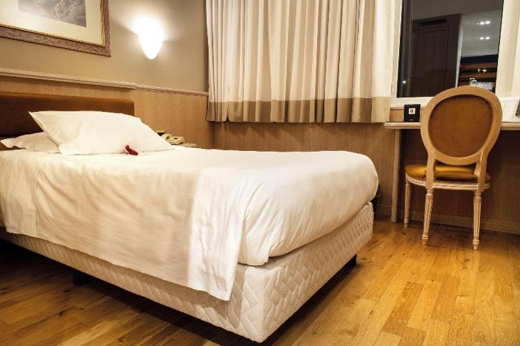 SINGLE SUPERIOR Room