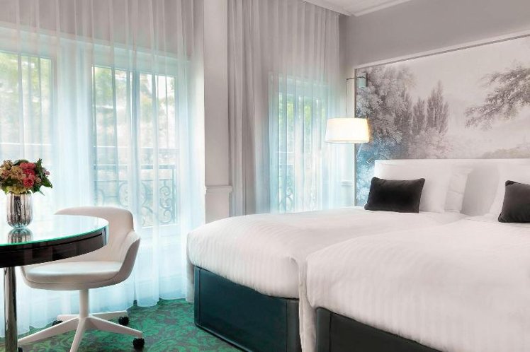 TWIN DELUXE WITH VIEWS Room