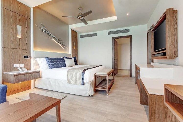 SUITE CLUB Room
